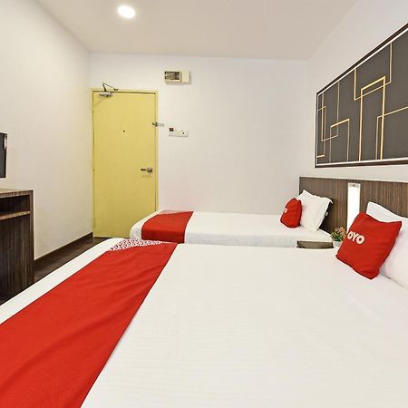 4S Hotel Muar Exteriör bild